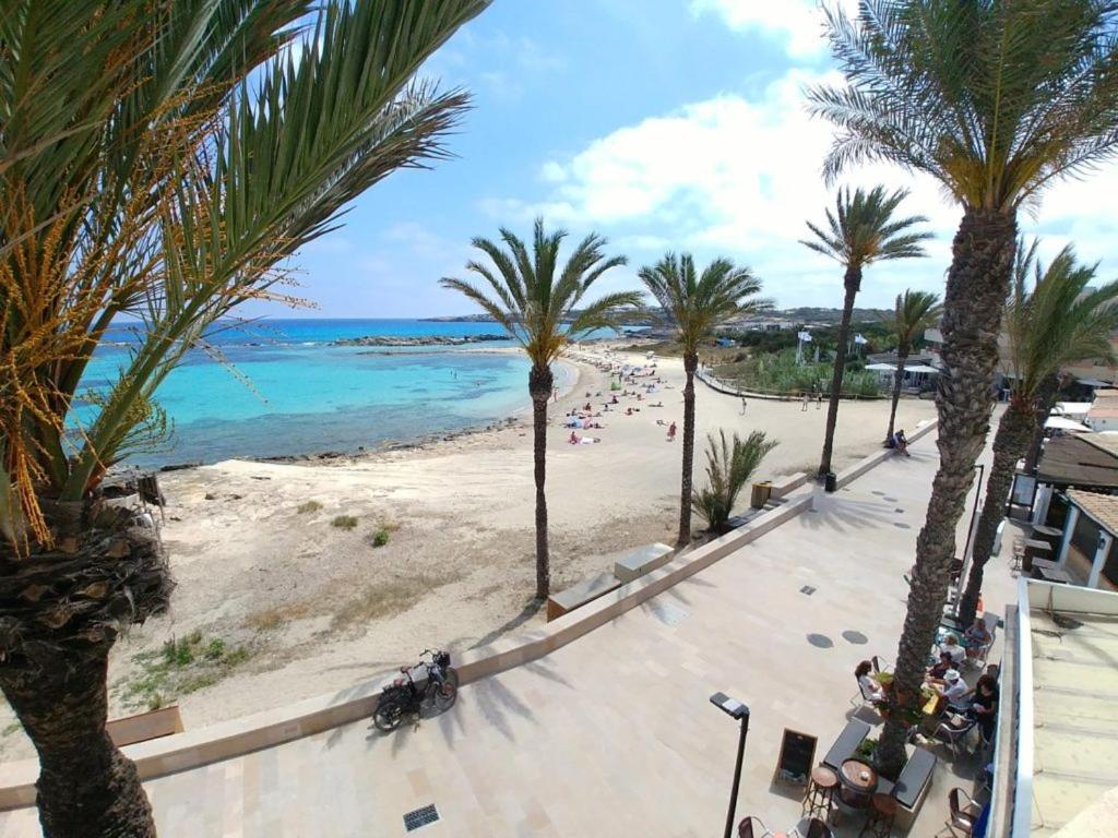 Apt Calmacabana A 50M Dal Mare Apartment Es Pujols Exterior foto