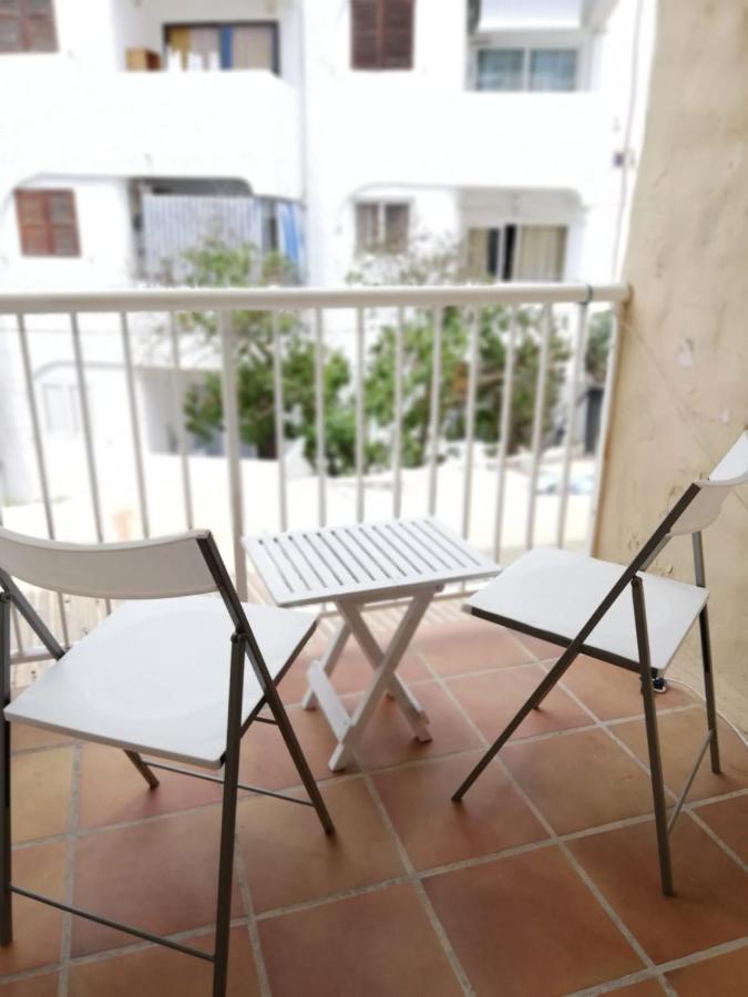 Apt Calmacabana A 50M Dal Mare Apartment Es Pujols Exterior foto